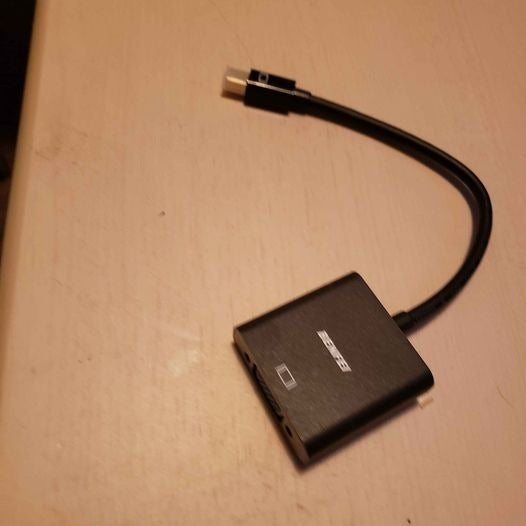 Benfei Mini Display Port to VGA adapter